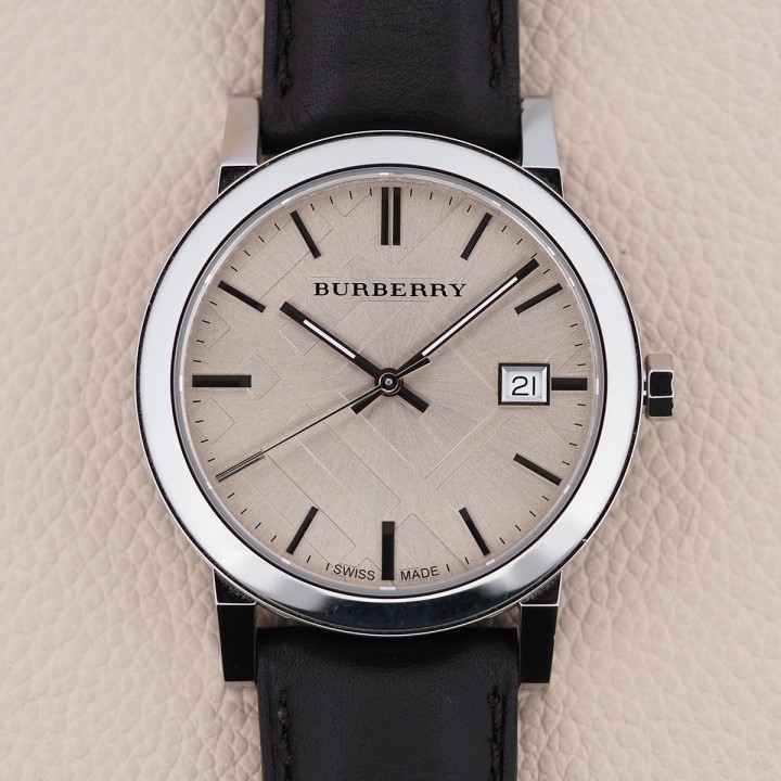 Burberry - The City Quartz 38mm Réf. BU9011