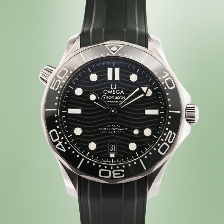 Omega - Seamaster Diver 300 M 42mm Green Full Set Circa 2024 Réf. 210.32.42.20.10.001
