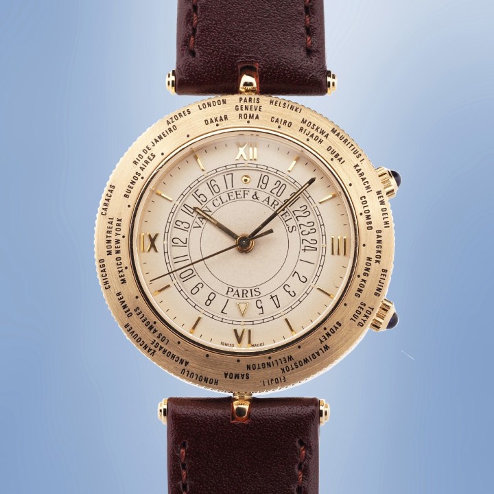 Van Cleef & Arpels - Traveler World Time Alarm Édition Limitée: N.78 Or Jaune 18cts Circa 1990 Cal. JLC 911 Réf. 44833