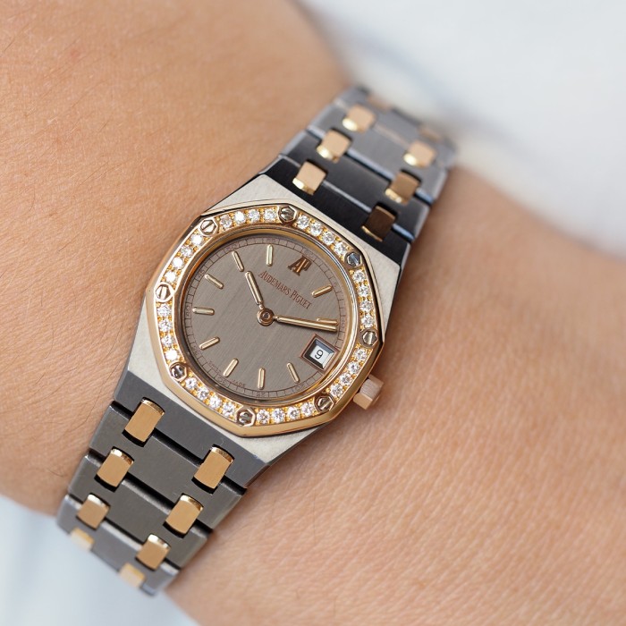 Audemars Piguet - Lady Royal Oak "Mini" Tantalum & Or Rose Lunette Sertie Service AP Janvier 2026 Circa 1998 Quartz Cal.2610 Réf. 66270TR.00.0722TR.02