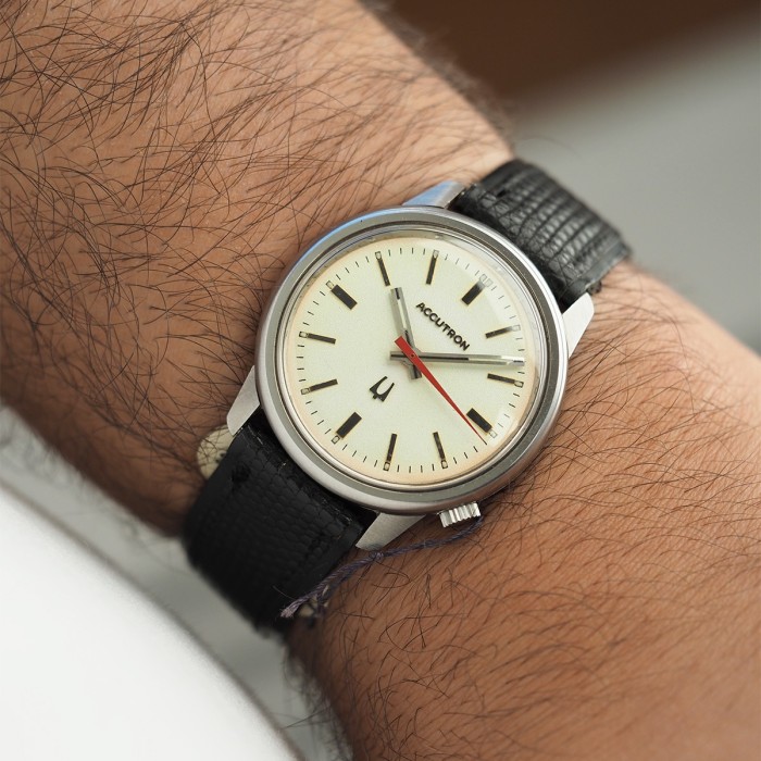 Bulova - Accutron Vintage Circa 1971 Boîte, Bracelet et Boucle D'Origine Rare! 