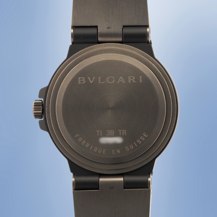 Bulgari - Diagono Titanium Réf. TI38TA