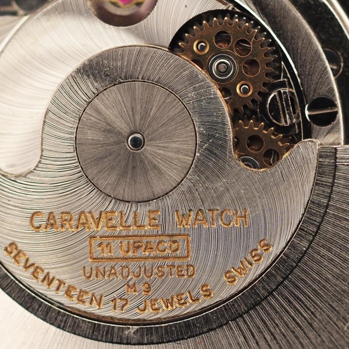 Caravelle Watch Division Bulova Watch Co - Vintage Sea Hunter Diver Réf. 665-1