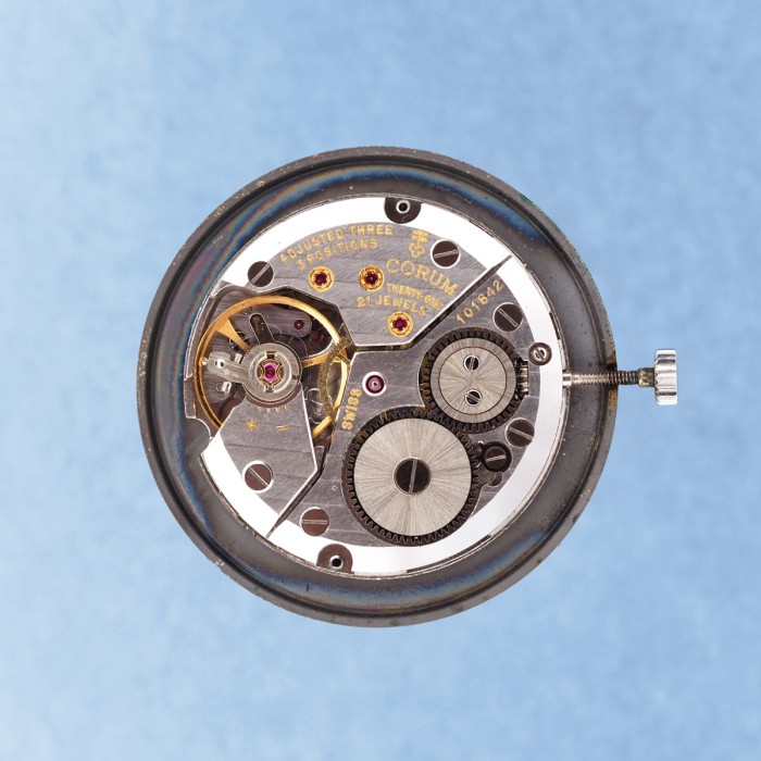 Corum - Vintage avec cadran structuré Réf. 57 169 20