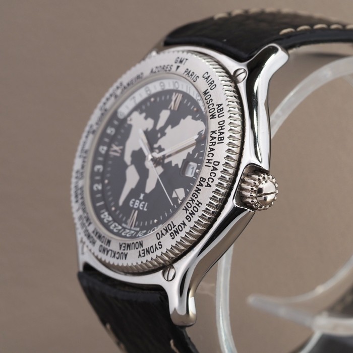Ebel - Voyager World Time Automatic avec boîte et papiers Réf. 9124913
