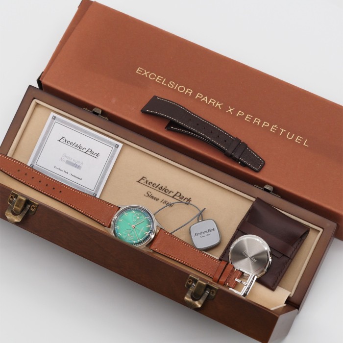 Excelsior Park - x Perpétuel 52nd UAE National Day Limited Edition Green Chronograph Circa 2023 Full Set Réf. 52nd UAE