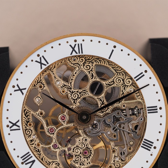 GMT - Gold Collection Montre Squelette en Or Jaune 18cts