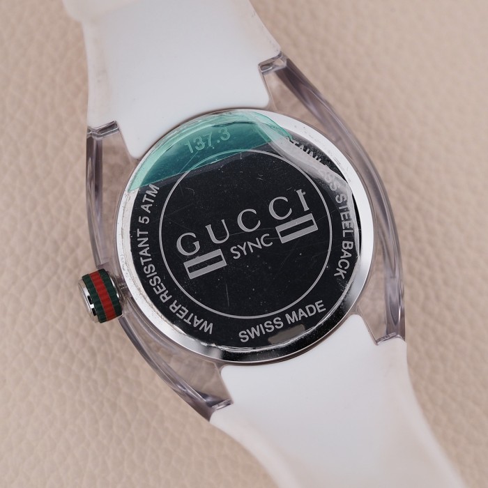 Gucci - Sync Quartz Réf. 137.3