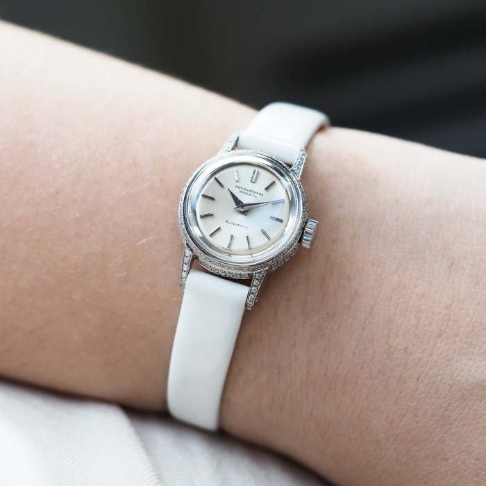 IWC - Mini Diamonds (Custom!) Automatic Circa 1969 Réf. R2223