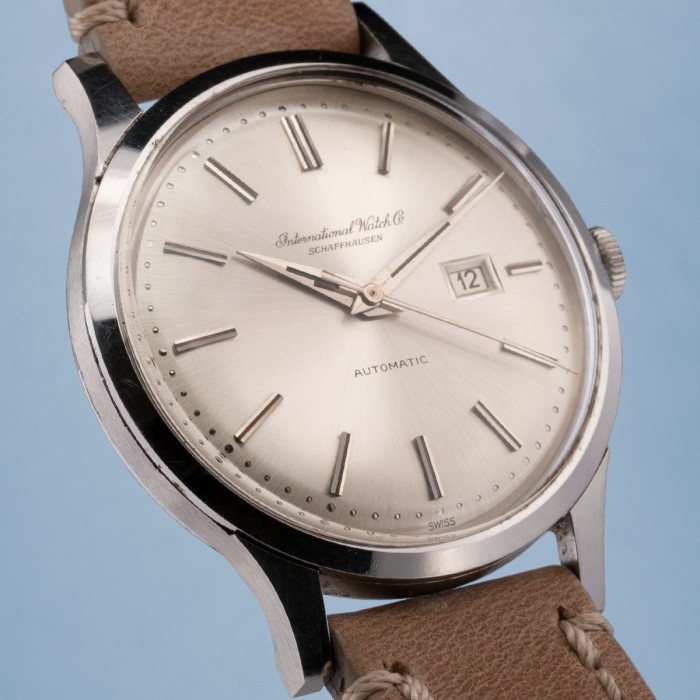 IWC - Calatrava avec date Réf. R 647A de 1965
