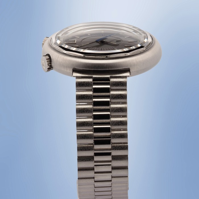 Jaeger-LeCoultre - Memovox Snowdrop Réf. E877