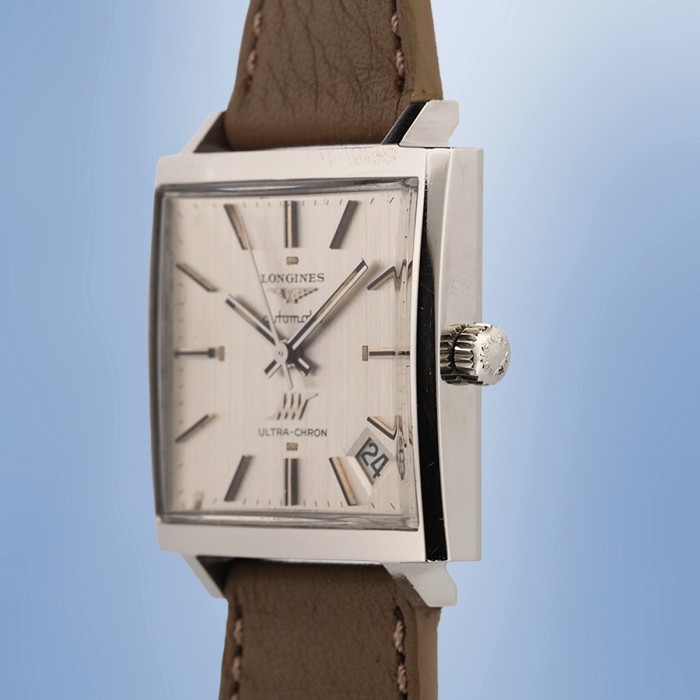 Longines - Ultra Chron Carré 30x37mm Circa 1970 Réf. 7829-6