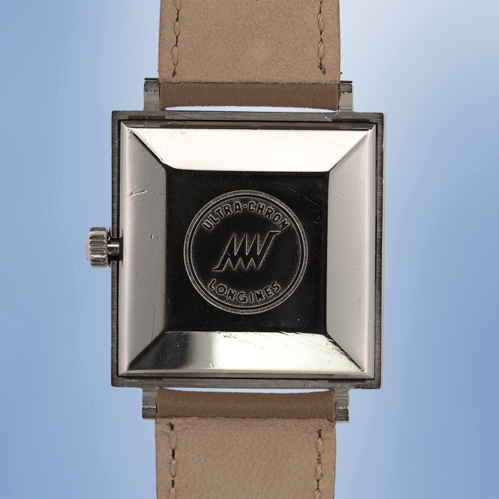 Longines - Ultra Chron Carré 30x37mm Circa 1970 Réf. 7829-6
