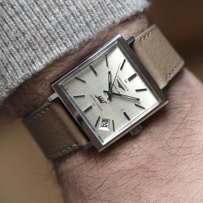 Longines - Ultra Chron Carré 30x37mm Circa 1970 Réf. 7829-6