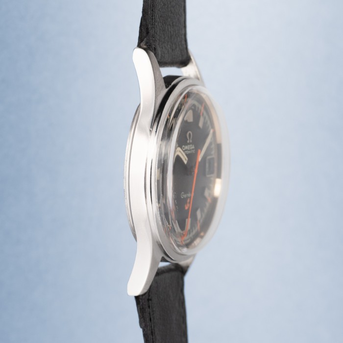 Omega - Genève "Admiralty" Réf. 166.038