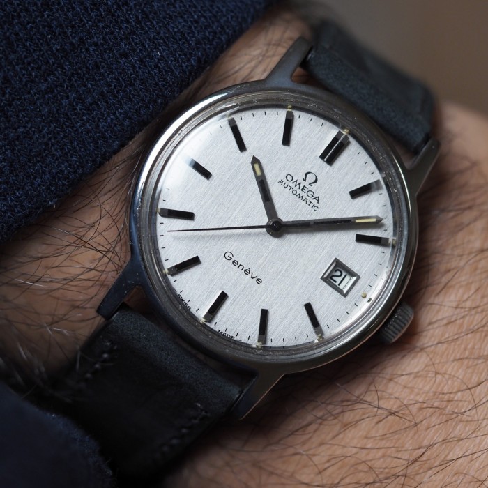 Omega - Genève Automatique Couronne Poussoir Quick Date Circa 1970 Réf. 166.0098