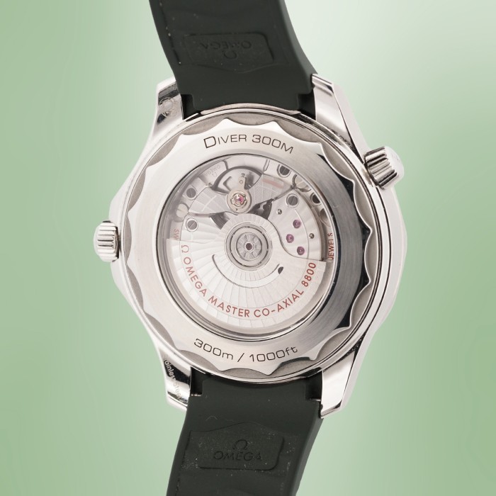 Omega - Seamaster Diver 300 M 42mm Green Full Set Circa 2024 Réf. 210.32.42.20.10.001