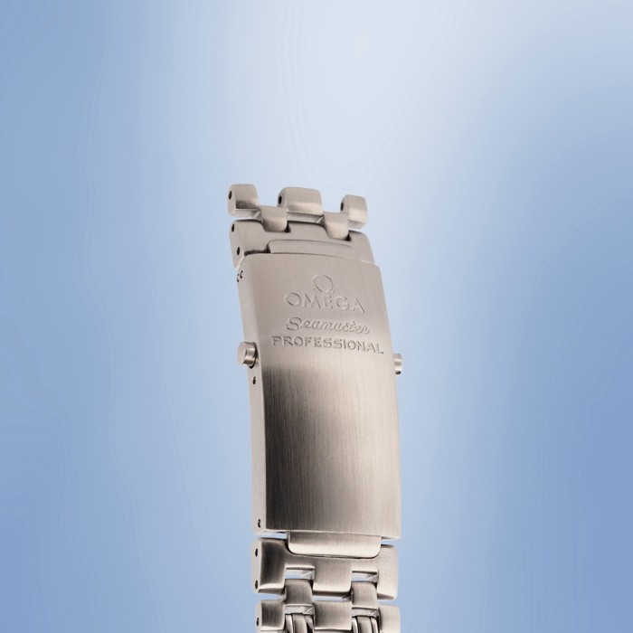 Omega - Seamaster Professional Diver 300M Mid-Size Quartz Circa 1995 Réf. 2561.80