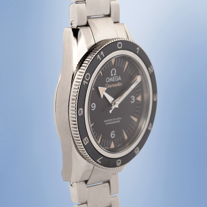Omega - Seamaster 300 Édition Limitée James Bond Spectre