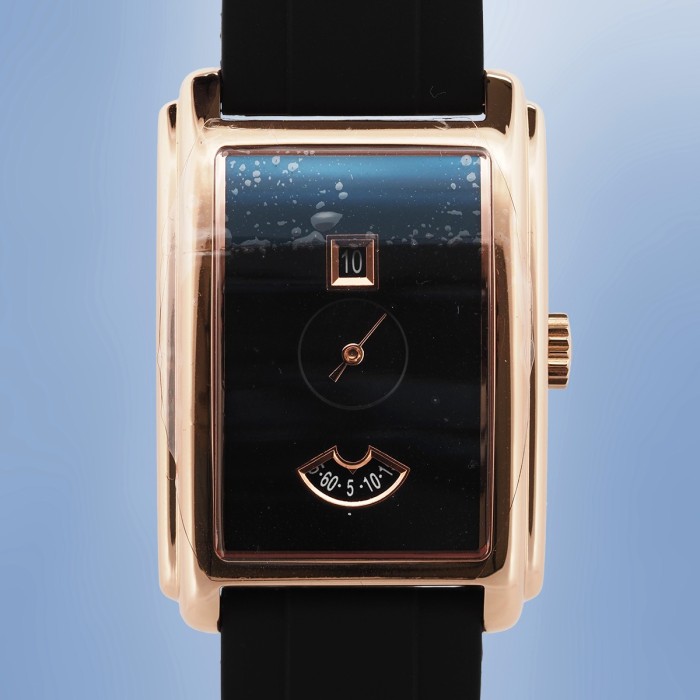 Omnis -  Initiale Sport Heure Sautante Doré Circa 2026 avec boîte