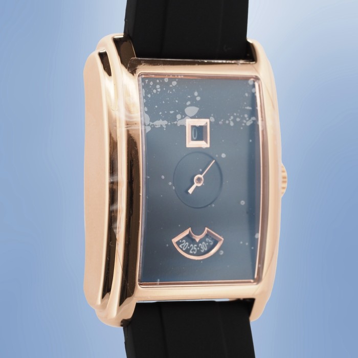 Omnis -  Initiale Sport Heure Sautante Doré Circa 2026 avec boîte