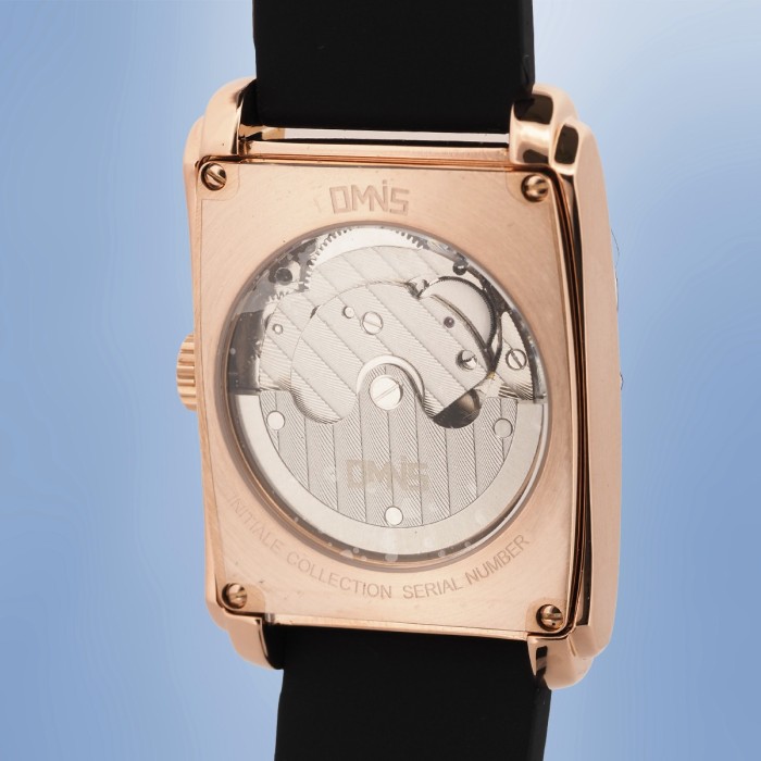 Omnis -  Initiale Sport Heure Sautante Doré Circa 2026 avec boîte