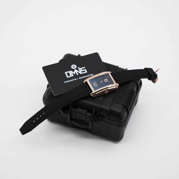 Omnis -  Initiale Sport Heure Sautante Doré Circa 2026 avec boîte