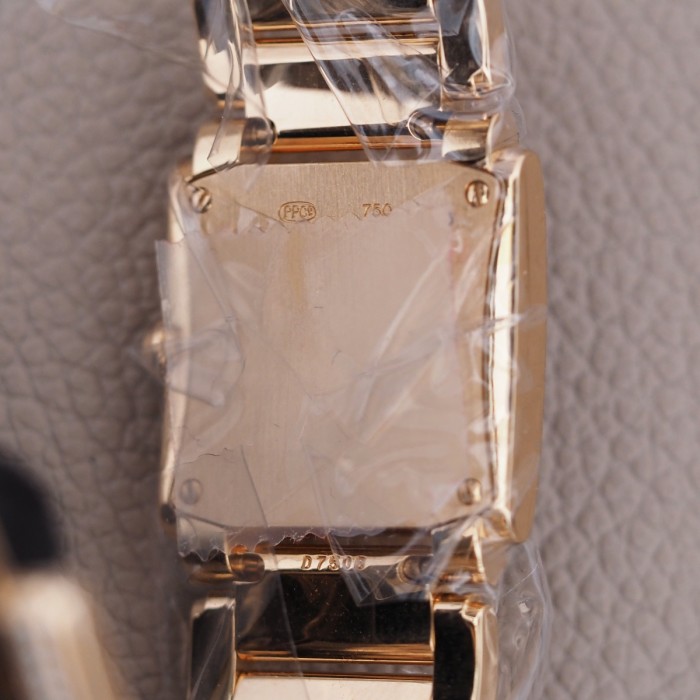 Patek Philippe - Twenty~4 Or Rose 18cts avec sertissage de diamants sur les maillons Réf. 4910/11R-010