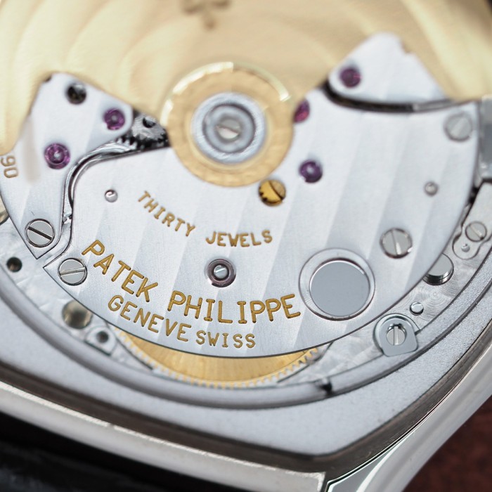 Patek Philippe - Gondolo Tonneau Or Gris Cal. 315 SC Circa 1996 Set Complet Réf. 5030