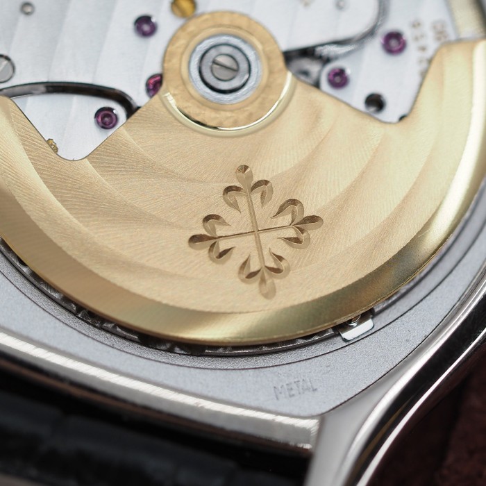 Patek Philippe - Gondolo Tonneau Or Gris Cal. 315 SC Circa 1996 Set Complet Réf. 5030