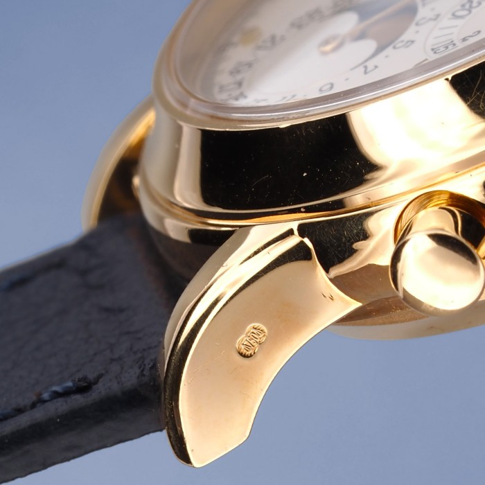 Patek Philippe -  3970 "fourth series"  Full Set Calendrier perpétuel chrono en or jaune 18cts