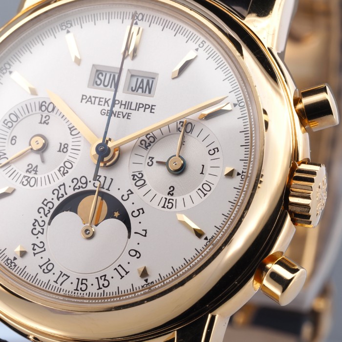 Patek Philippe -  3970 "fourth series"  Full Set Calendrier perpétuel chrono en or jaune 18cts