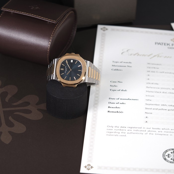 Patek Philippe - Nautilus Jumbo Réf. 3700/11 bicolor de 1984 avec extrait d'archives