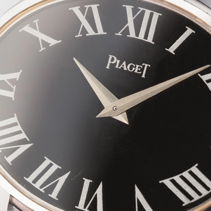 Piaget - Vintage Oval 9P Mechanical Or Blanc 18cts Réf. 9871