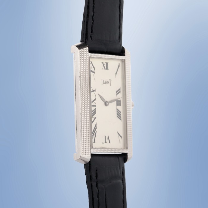 Piaget - Tank Vintage Or Blanc 18cts Réf. 9214