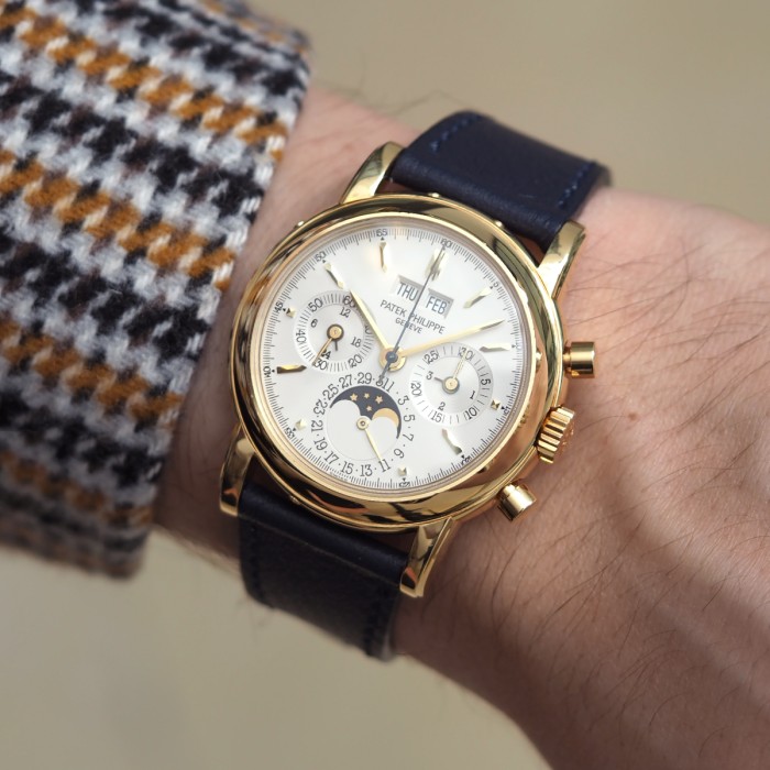 Patek Philippe -  3970 "fourth series"  Full Set Calendrier perpétuel chrono en or jaune 18cts