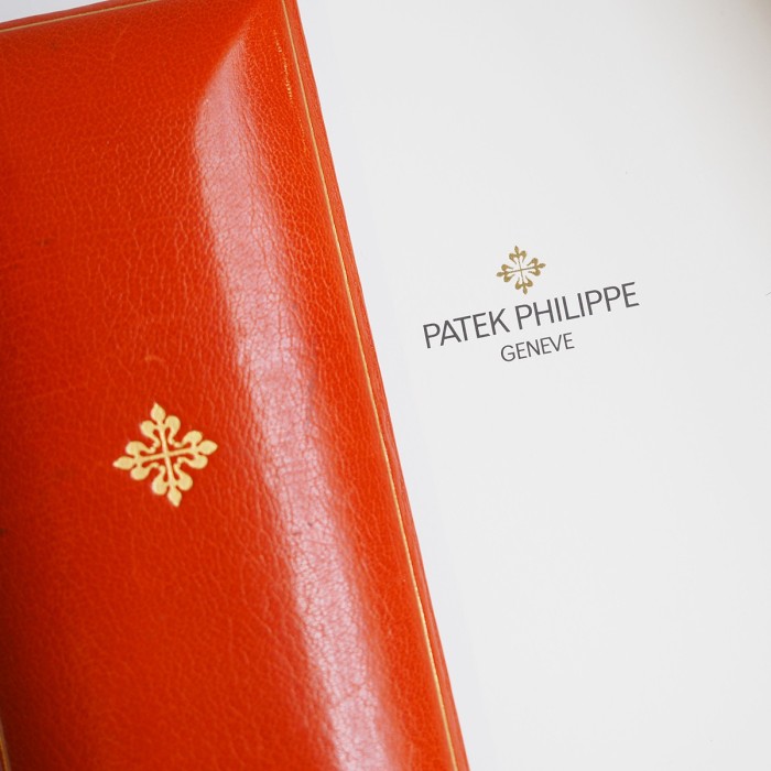 Patek Philippe - Cushion Shape Breguet Numerals Or Jaune 18cts avec boîte et extrait des archives