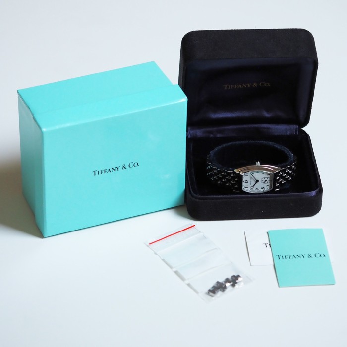 Tiffany & Co - Classic Tonneau Small Seconds Circa 2000 Réf. 515.1016