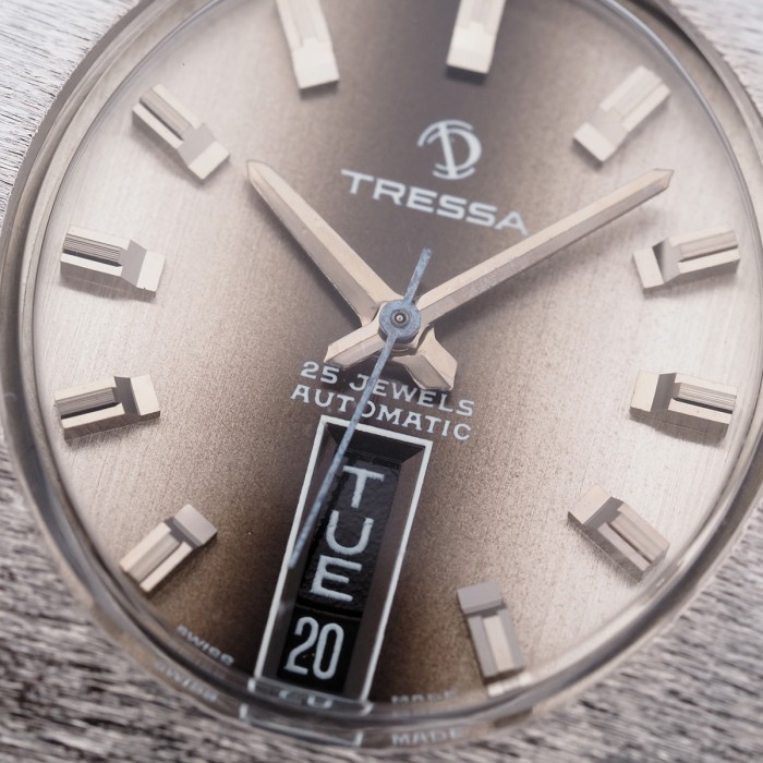 Tressa - Vintage Automatic Boîtier Texturé "Frosted" Réf. 655