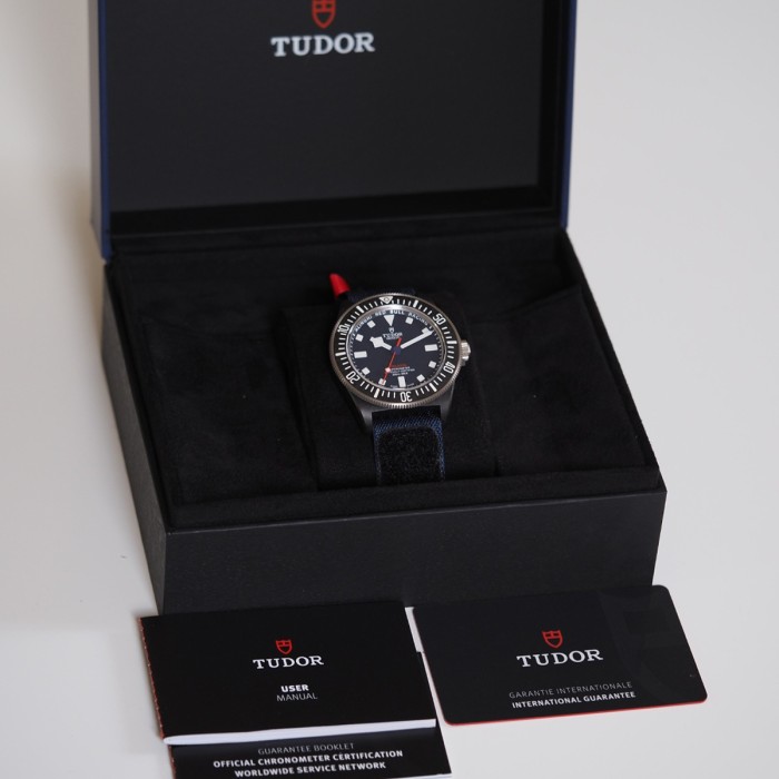 Tudor - Pelagos FXD Alinghi Red Bull Racing Carbone Full Set avec Accessoires Réf. M25707KN