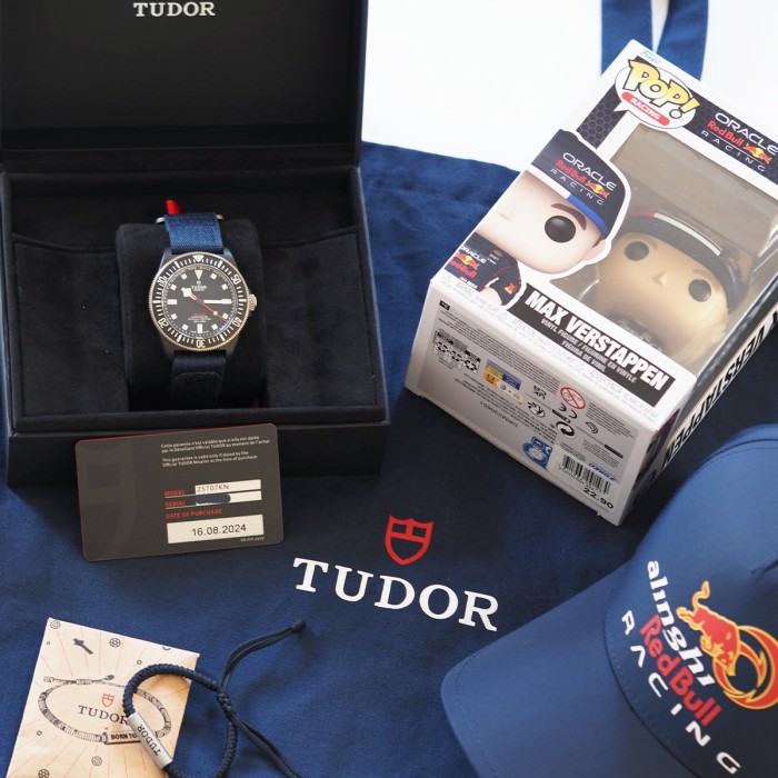Tudor - Pelagos FXD Alinghi Red Bull Racing Carbone Full Set avec Accessoires Réf. M25707KN