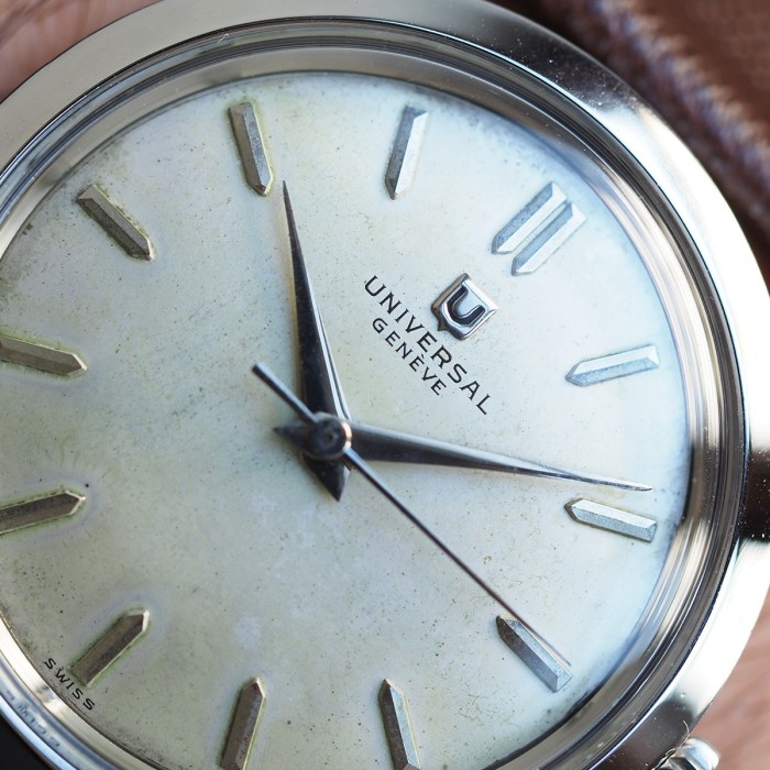 Universal Genève - Classique Vintage Circa 1953 Réf. 206513-1