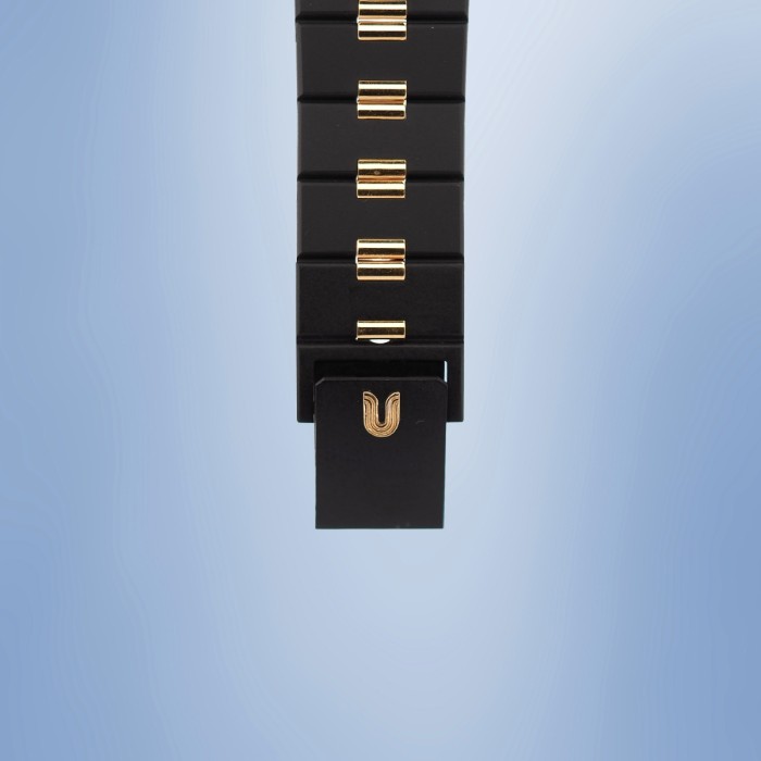 Universal Genève - NOS Polerouter PVD Noir 31mm Quartz Circa 1990