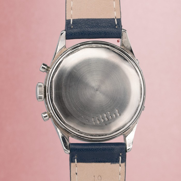 Universal Genève - Chronographe Tri-compax Réf. 22297
