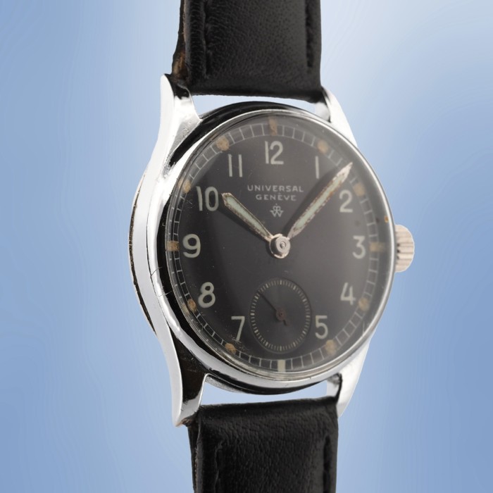 Universal Genève - "Wilhelmina" Dutch Military Vintage Circa 1941 Réf. 31250