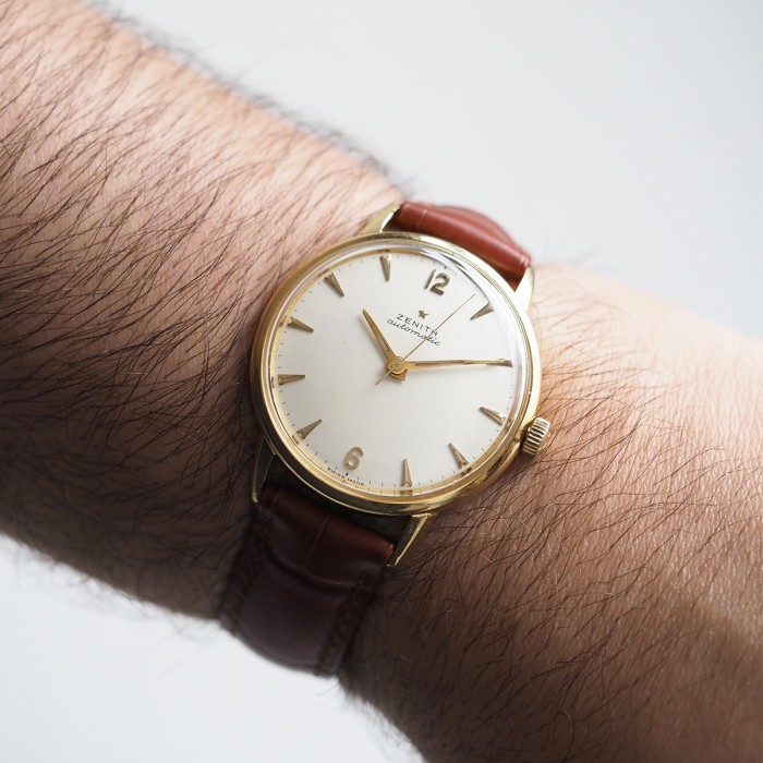 Zenith - Classic Vintage 18k Yellow Gold Bumper Cal. 133.8 Circa 1955