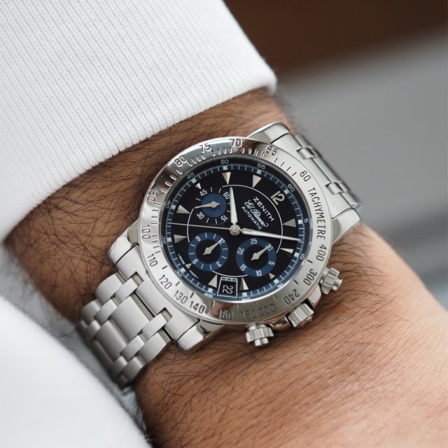 This beautiful Zenith El Primero is now live on our new 😉 website !